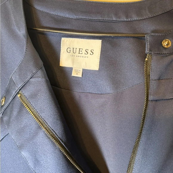 Womens GUESS Navy Blue Casual Jacket Sz Medium-large Fit Softshell Satiny Feel - Picture 2 of 4